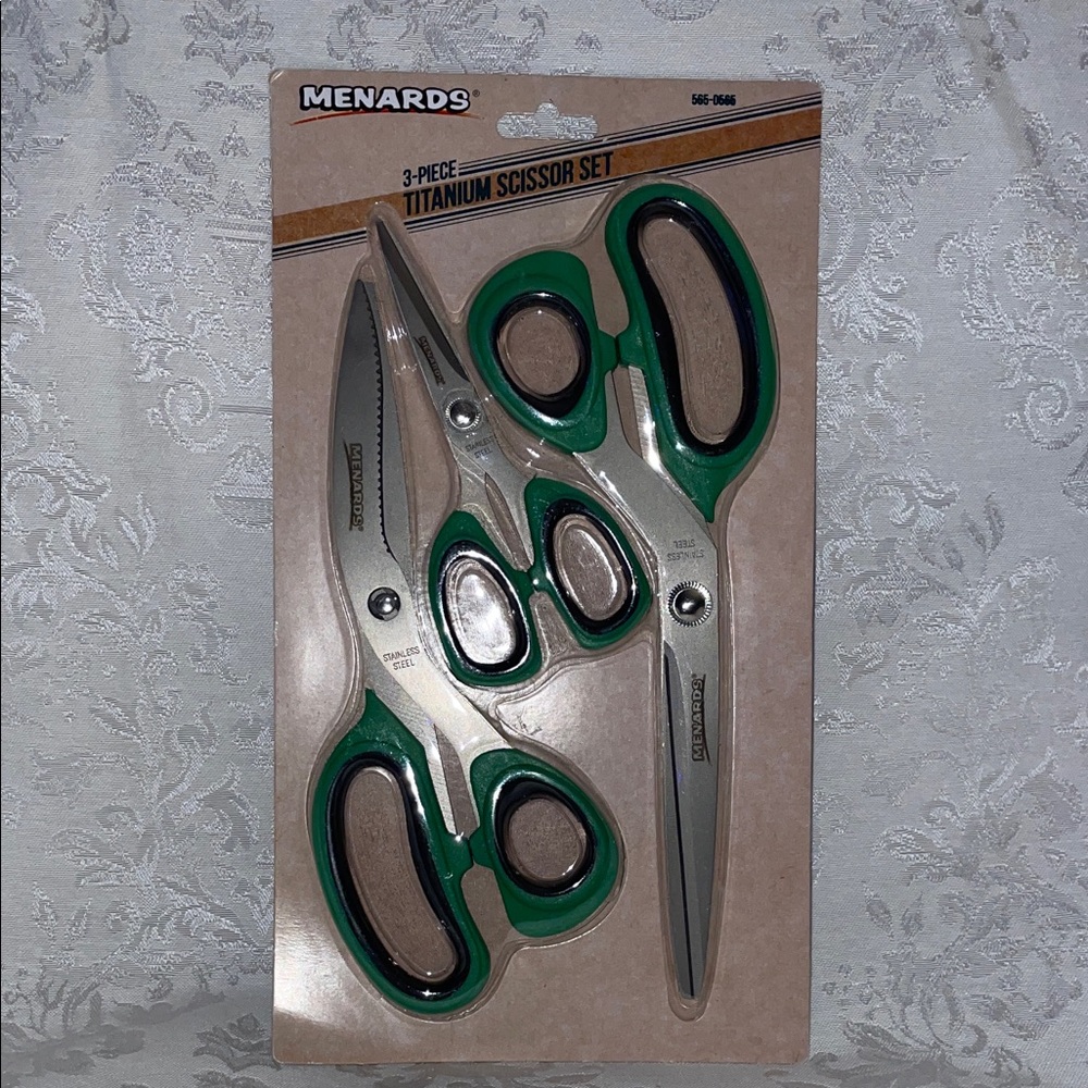 NWT Green & Silver 3-Piece Titanium Scissor Set